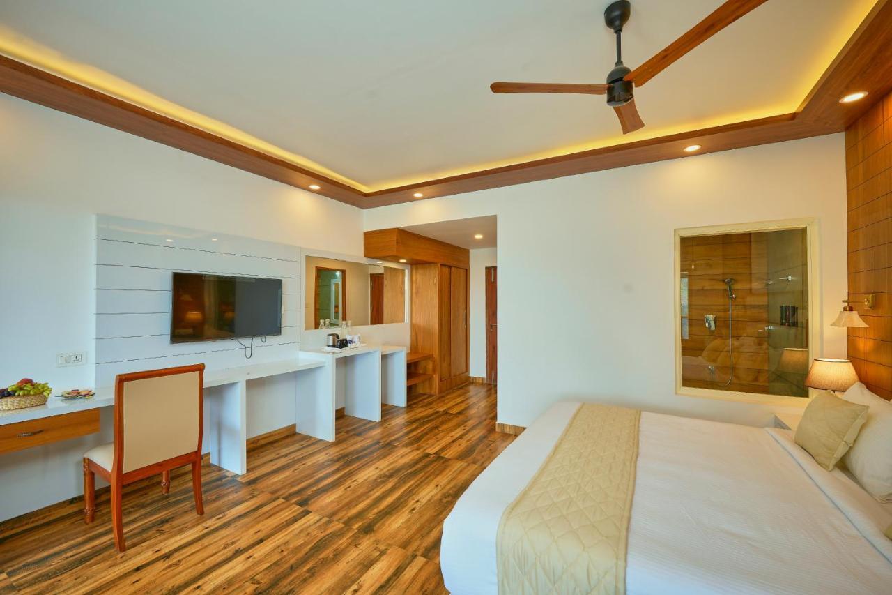 The Planet Munnar Hotel Suryanelli Bagian luar foto