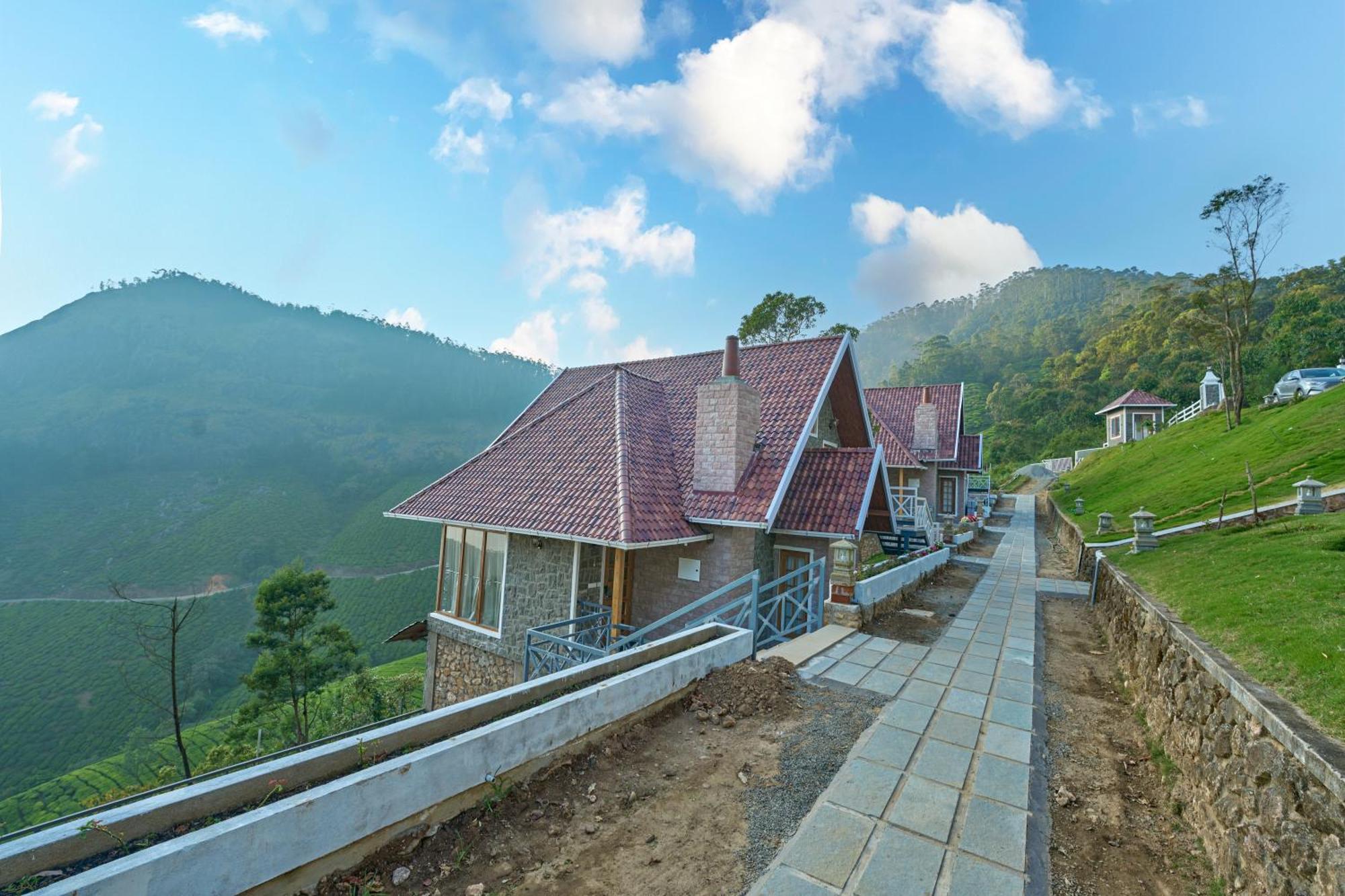 The Planet Munnar Hotel Suryanelli Bagian luar foto