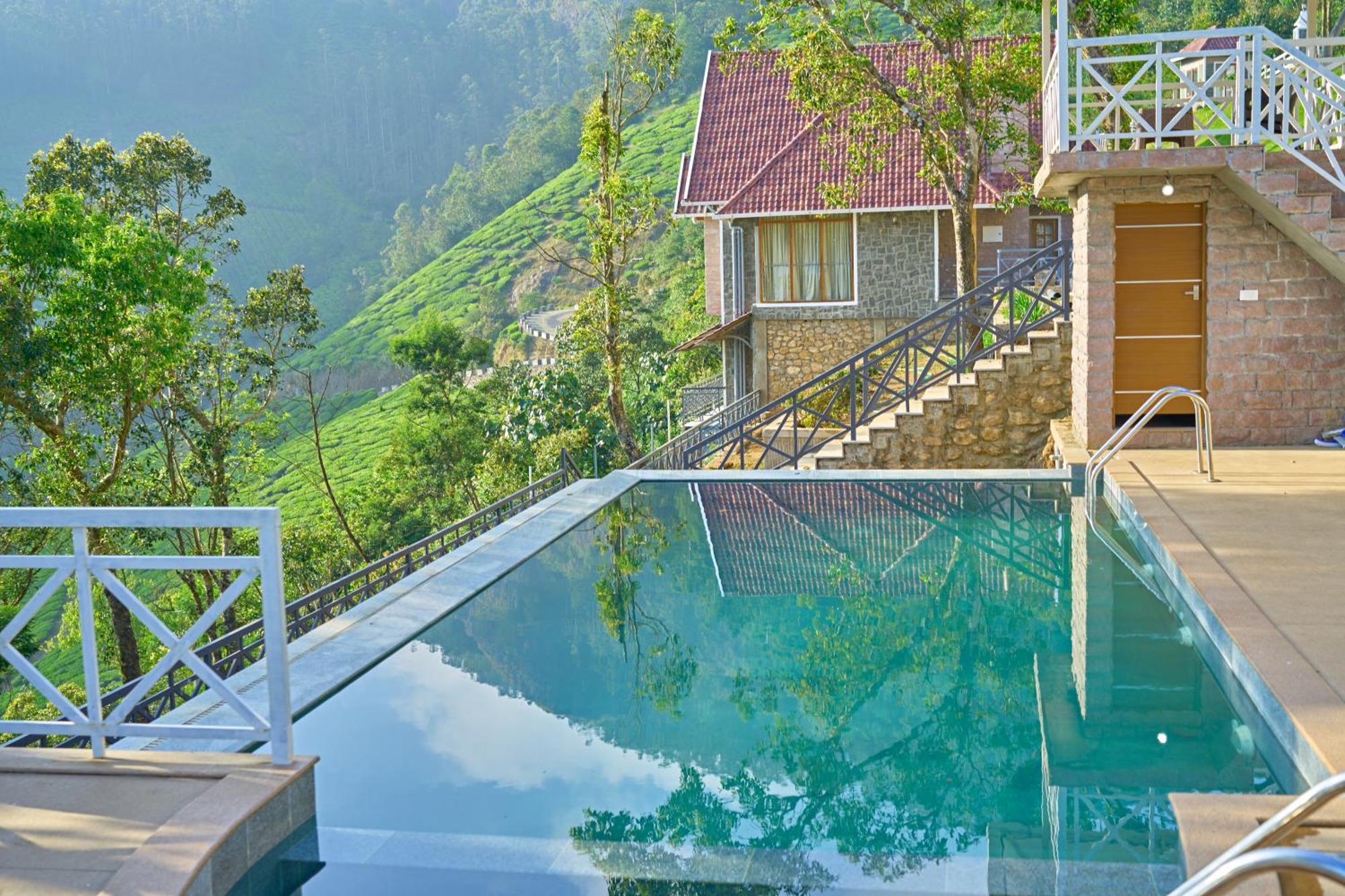 The Planet Munnar Hotel Suryanelli Bagian luar foto