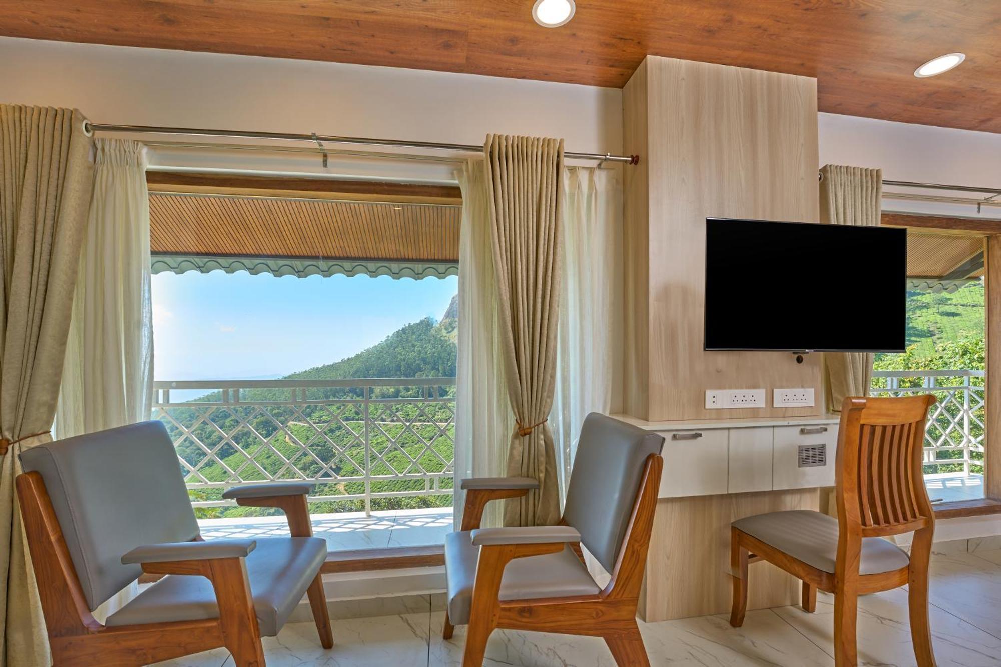 The Planet Munnar Hotel Suryanelli Bagian luar foto